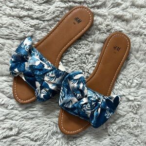 H&M Bow Slides